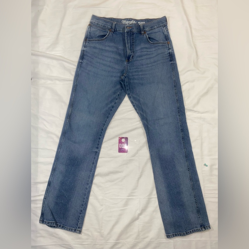 Wrangler Men's Classic Blue Straight Jeans